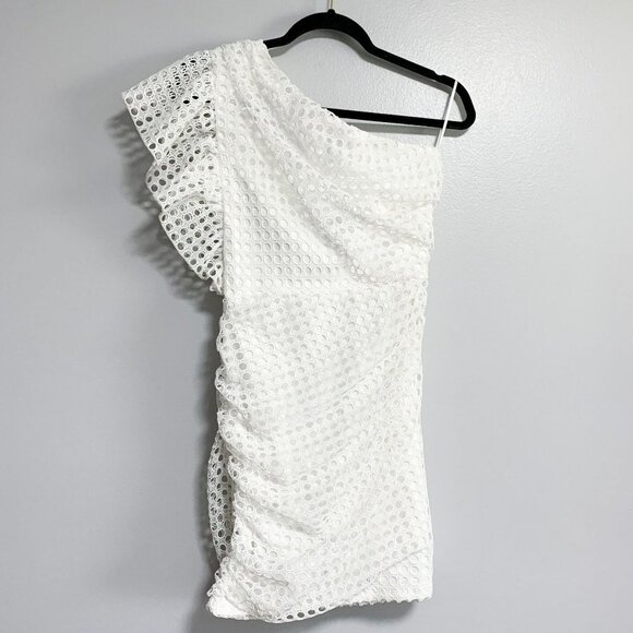Ivory & Chain Eyelet White Ruffle Shoulder Ruched Mini Dress NWT Size 4 - Picture 6 of 13